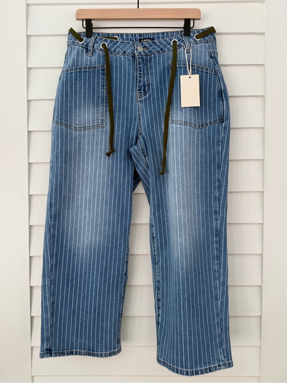 Flamingals | NWT Pinstripe Cropped Jeans Size XL